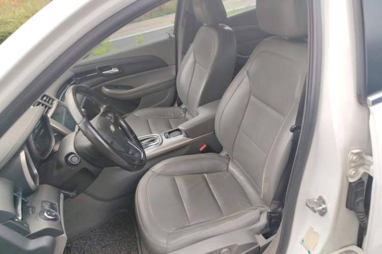 Used Chevrolet Malibu 2014 2.0L Automatic Luxury Edition Left Front Seat