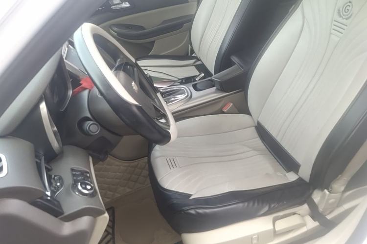 Used Chevrolet Malibu 2014 2.0L Automatic Comfort Edition Left Front Seat