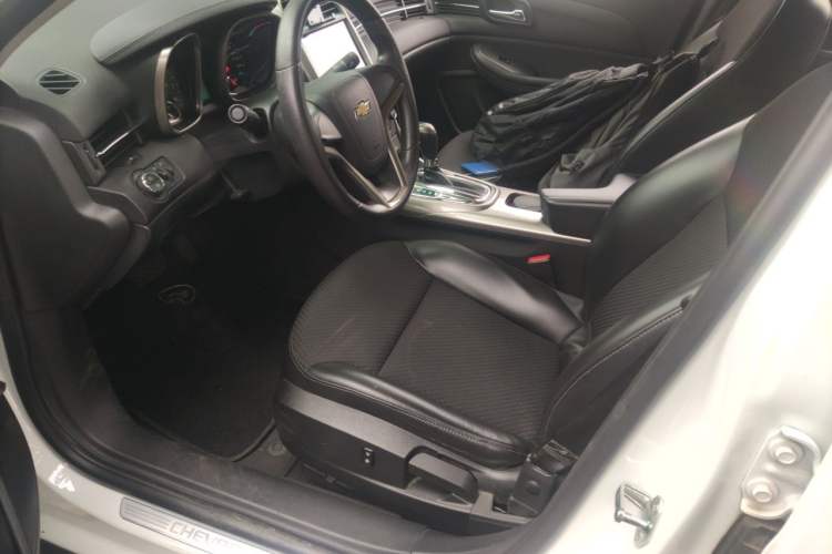 Used Chevrolet Malibu 2014 1.6T Automatic Comfort Edition Left Front Seat