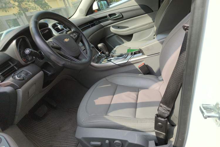 Used Chevrolet Malibu 2014 2.0L Automatic Luxury Edition Left Front Seat