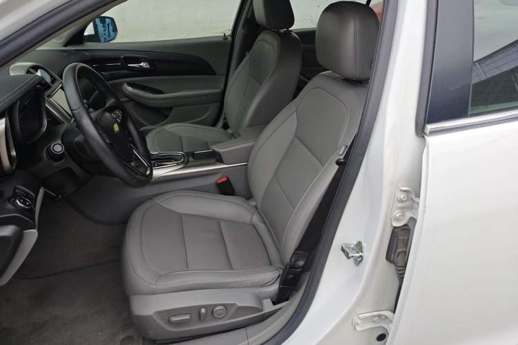 Used Chevrolet Malibu 2014 2.0L Automatic Luxury Edition Left Front Seat