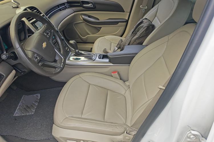Used Chevrolet Malibu 2014 2.4L Automatic Luxury Edition Left Front Seat