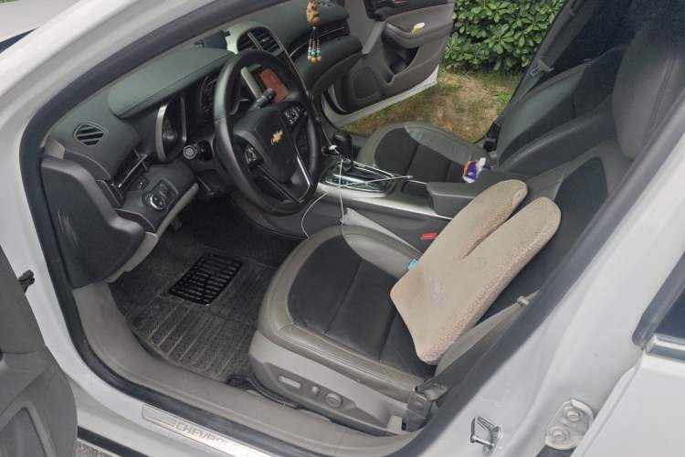 Used Chevrolet Malibu 2014 2.0L Automatic Luxury Edition Left Front Seat