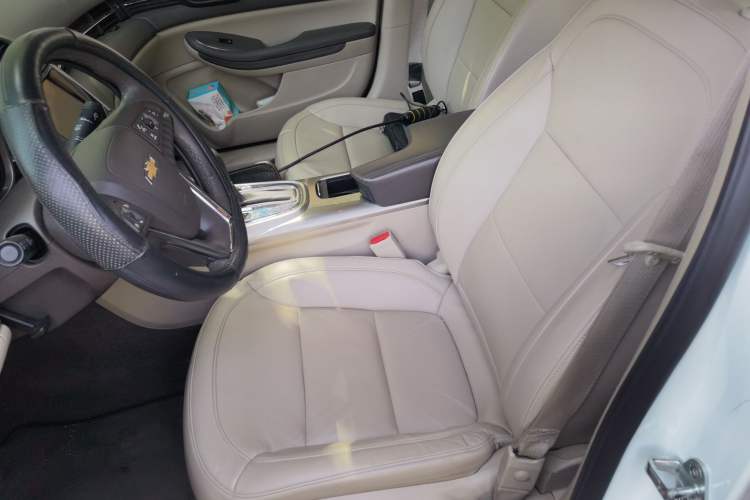 Used Chevrolet Malibu 2014 2.0L Automatic Luxury Edition Left Front Seat