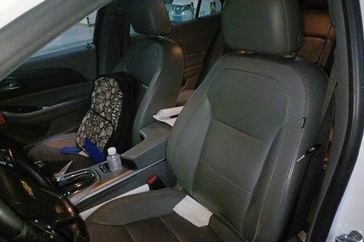 Used Chevrolet Malibu 2014 2.0L Automatic Luxury Edition Left Front Seat