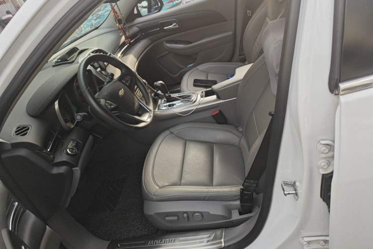 Used Chevrolet Malibu 2014 2.4L Automatic Luxury Edition Left Front Seat