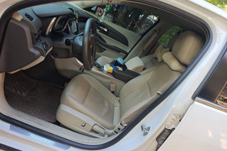 Used Chevrolet Malibu 2014 2.0L Automatic Comfort Edition Left Front Seat