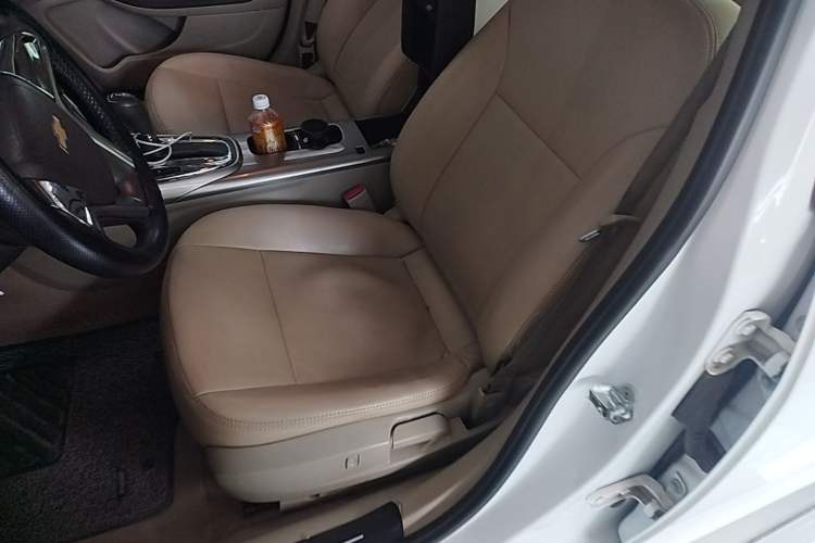 Used Chevrolet Malibu 2014 2.0L Automatic Comfort Edition Left Front Seat