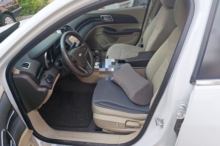 Used Chevrolet Malibu 2014 2.0L Automatic Comfort Edition Left Front Seat