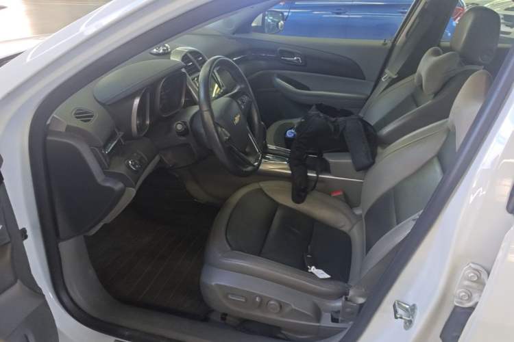 Used Chevrolet Malibu 2014 2.0L Automatic Luxury Edition Left Front Seat
