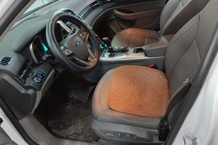 Used Chevrolet Malibu 2014 2.0L Automatic Luxury Edition Left Front Seat