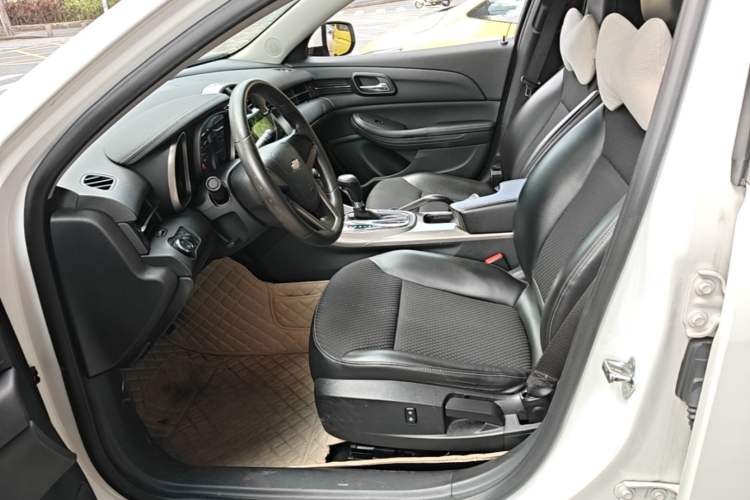 Used Chevrolet Malibu 2014 1.6T Automatic Comfort Edition Left Front Seat