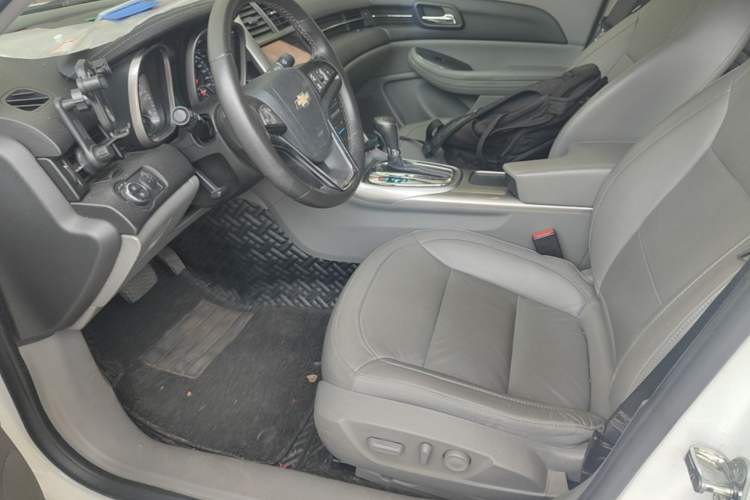 Used Chevrolet Malibu 2014 2.0L Automatic Luxury Edition Left Front Seat