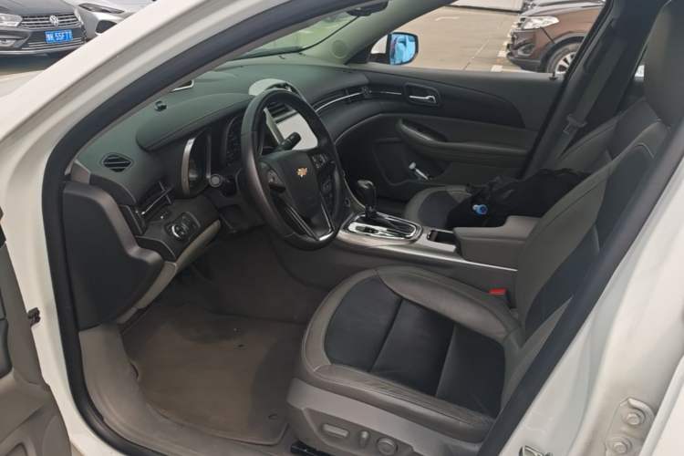 Used Chevrolet Malibu 2014 2.0L Automatic Luxury Edition Left Front Seat