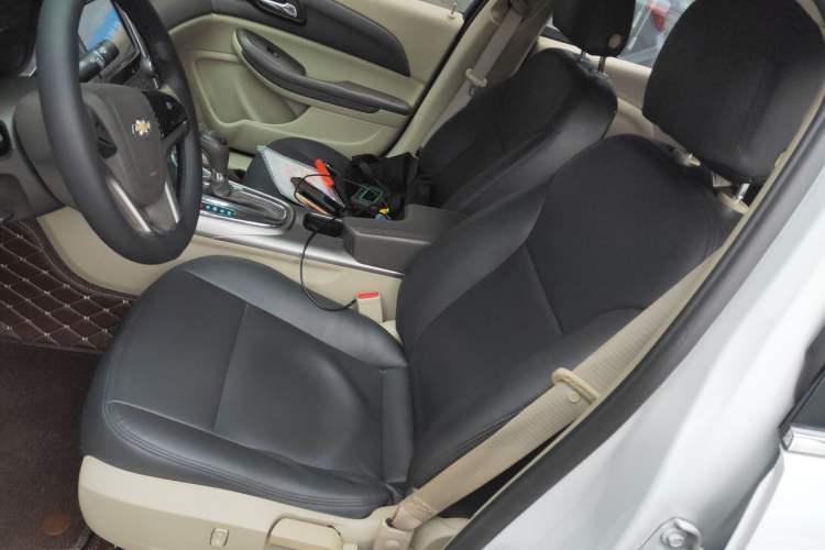 Used Chevrolet Malibu 2014 2.0L Automatic Comfort Edition Left Front Seat