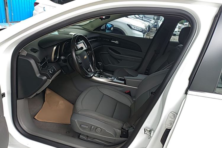 Used Chevrolet Malibu 2014 2.0L Automatic Luxury Edition Left Front Seat