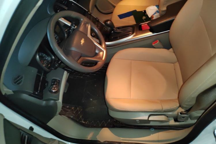 Used Chevrolet Malibu 2014 2.0L Automatic Comfort Edition Left Front Seat