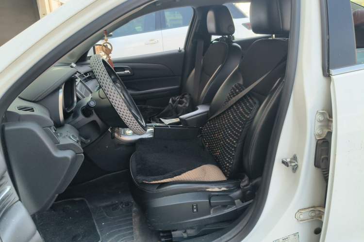 Used Chevrolet Malibu 2014 1.6T Automatic Comfort Edition Left Front Seat