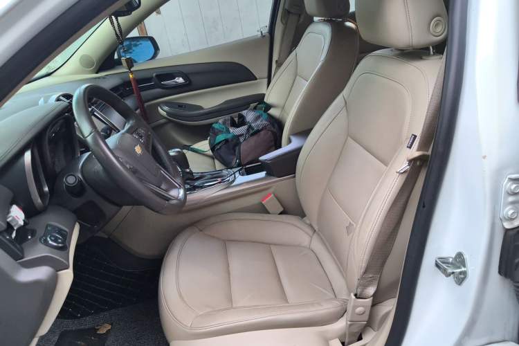 Used Chevrolet Malibu 2014 2.4L Automatic Luxury Edition Left Front Seat