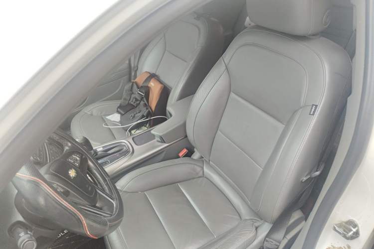 Used Chevrolet Malibu 2014 2.0L Automatic Luxury Edition Left Front Seat