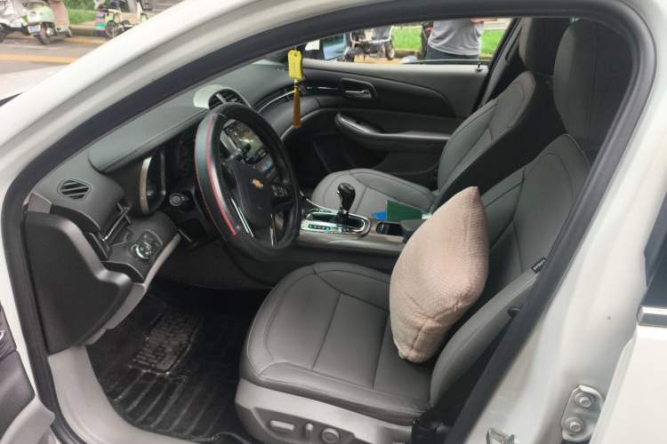 Used Chevrolet Malibu 2014 2.0L Automatic Luxury Edition Left Front Seat