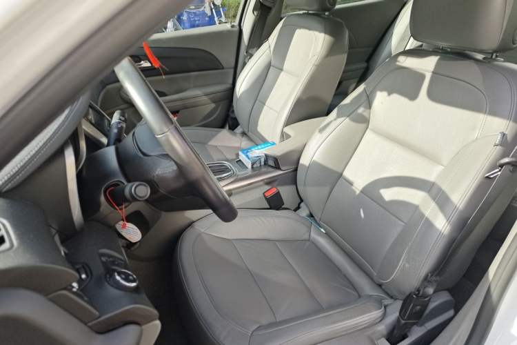 Used Chevrolet Malibu 2014 2.0L Automatic Luxury Edition Left Front Seat