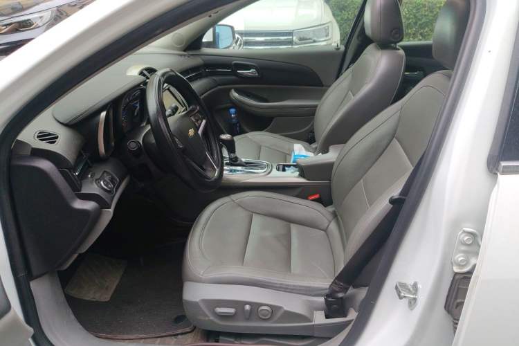 Used Chevrolet Malibu 2014 2.0L Automatic Luxury Edition Left Front Seat