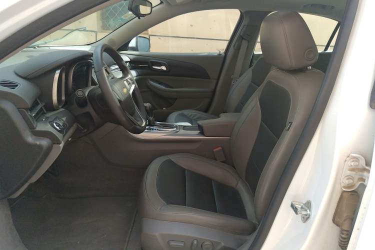 Used Chevrolet Malibu 2014 2.0L Automatic Luxury Edition Left Front Seat