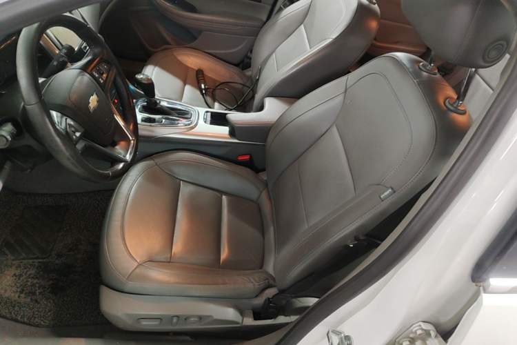 Used Chevrolet Malibu 2014 2.0L Automatic Luxury Edition Left Front Seat