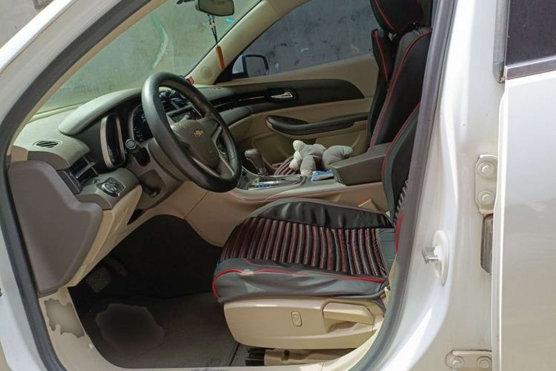 Used Chevrolet Malibu 2014 2.0L Automatic Comfort Edition Left Front Seat