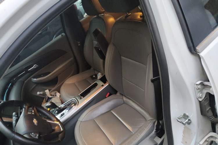 Used Chevrolet Malibu 2014 2.0L Automatic Luxury Edition Left Front Seat
