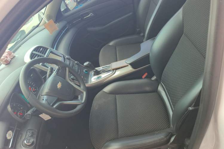 Used Chevrolet Malibu 2014 1.6T Automatic Comfort Edition Left Front Seat