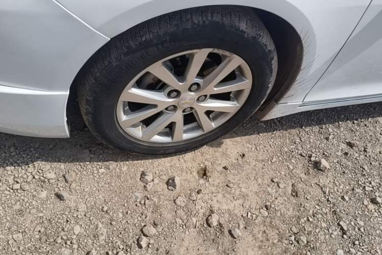 Used Chevrolet Malibu 2014 2.4L Automatic Flagship Edition Left Front Wheel Hub