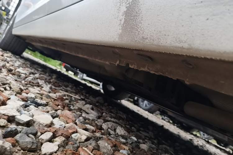 Used Chevrolet Malibu 2014 2.0L Automatic Luxury Edition Left Side Sill