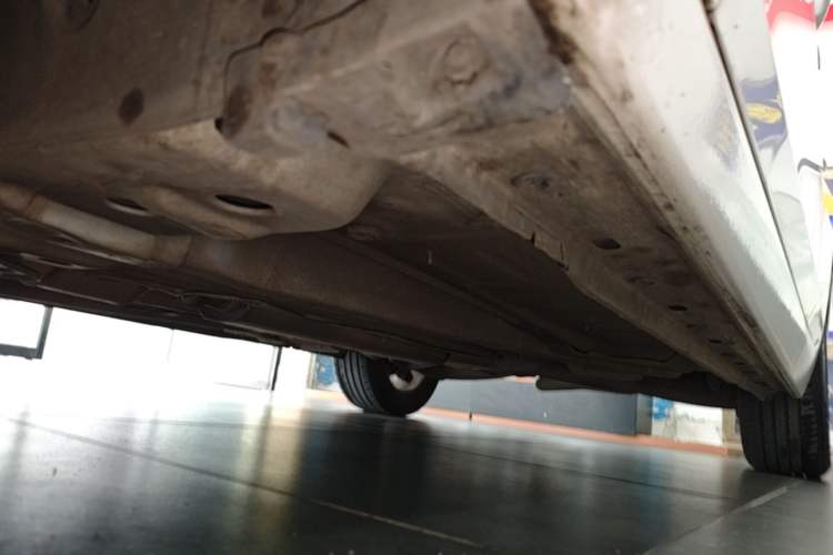 Used Chevrolet Malibu 2014 2.0L Automatic Luxury Edition Left Side Sill