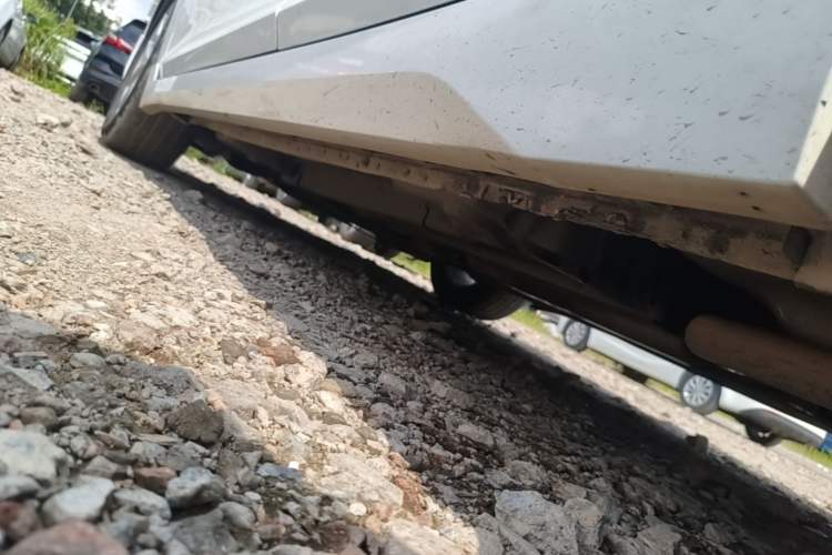 Used Chevrolet Malibu 2014 2.4L Automatic Flagship Edition Left Side Sill