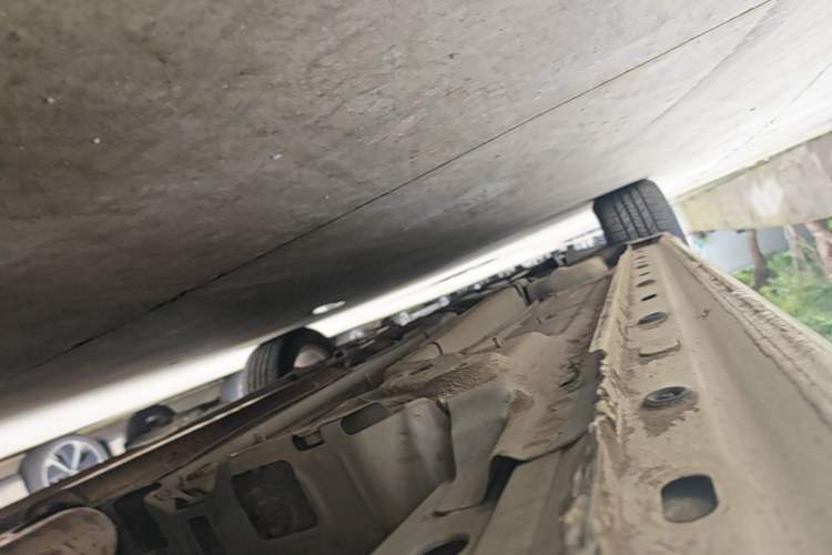 Used Chevrolet Malibu 2014 2.4L Automatic Luxury Edition Left Side Sill