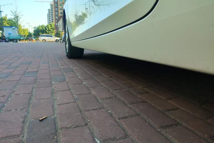 Used Chevrolet Malibu 2014 2.0L Automatic Luxury Edition Left Side Sill