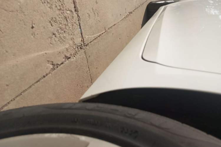 Used Chevrolet Malibu 2014 2.0L Automatic Comfort Edition Left Side Sill