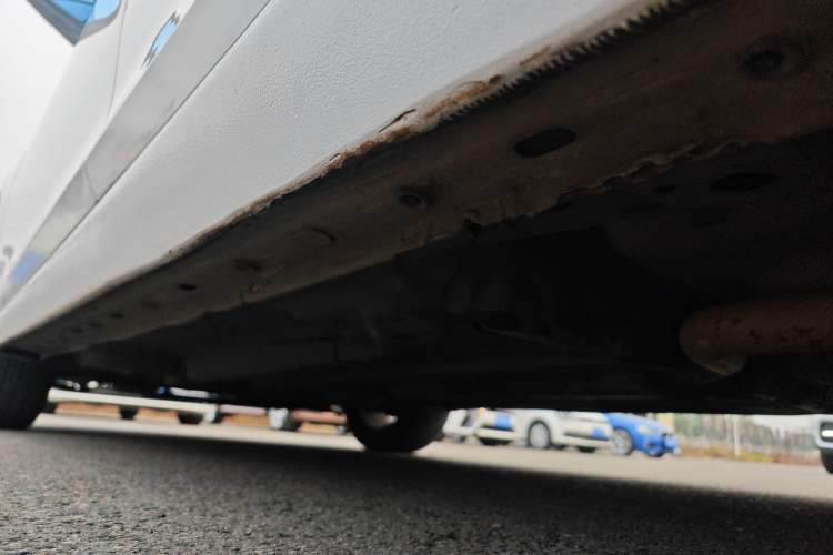 Used Chevrolet Malibu 2014 2.4L Automatic Luxury Edition Left Side Sill