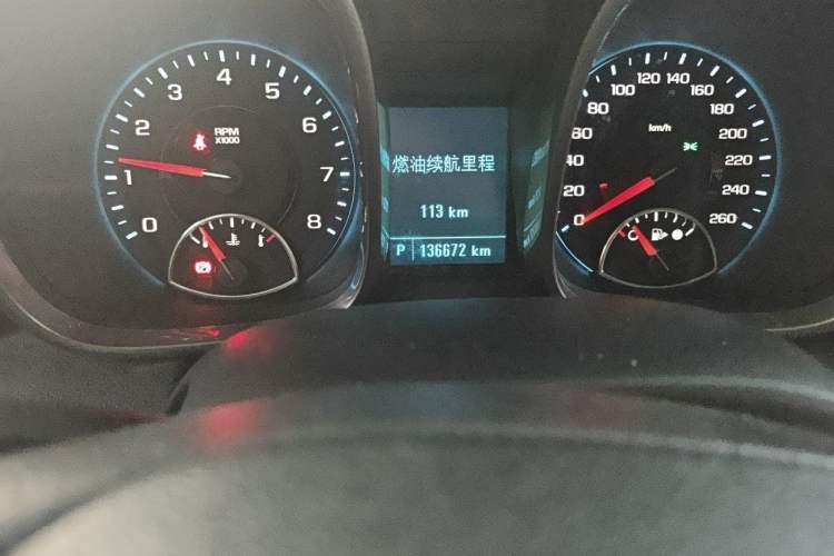 Used Chevrolet Malibu 2014 2.4L Automatic Luxury Edition Odometer Close Up