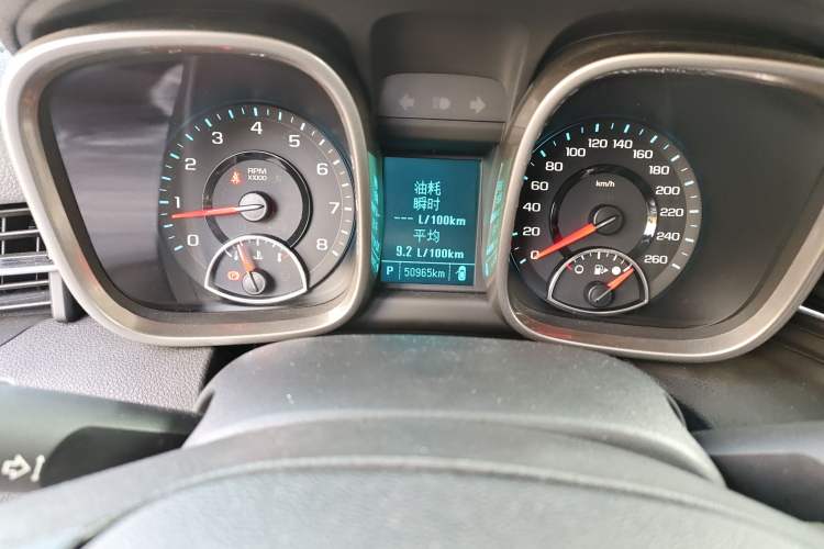 Used Chevrolet Malibu 2014 2.0L Automatic Luxury Edition Odometer Close Up
