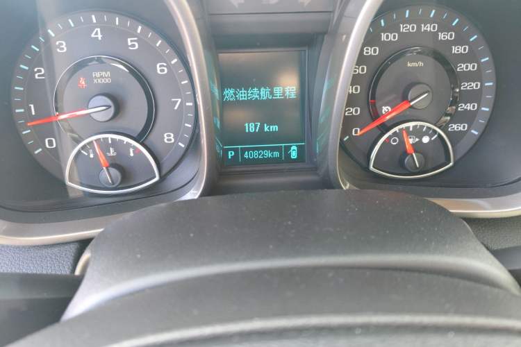 Used Chevrolet Malibu 2014 2.0L Automatic Luxury Edition Odometer Close Up