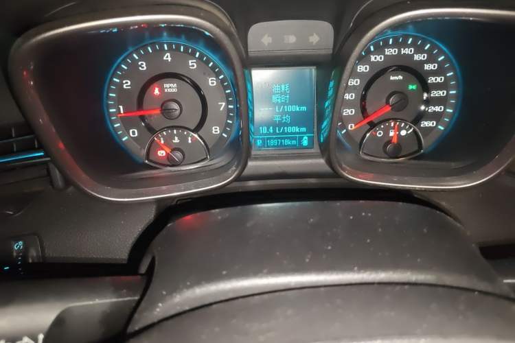 Used Chevrolet Malibu 2014 2.0L Automatic Comfort Edition Odometer Close Up
