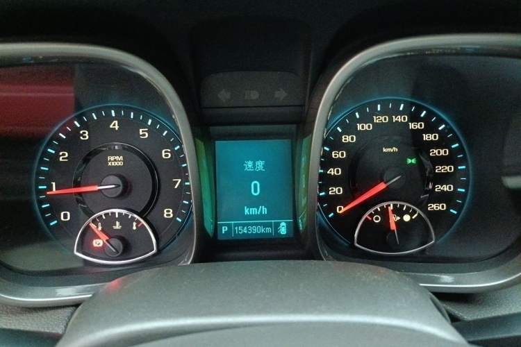 Used Chevrolet Malibu 2014 2.0L Automatic Comfort Edition Odometer Close Up