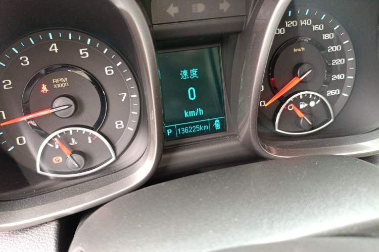Used Chevrolet Malibu 2014 2.0L Automatic Luxury Edition Odometer Close Up