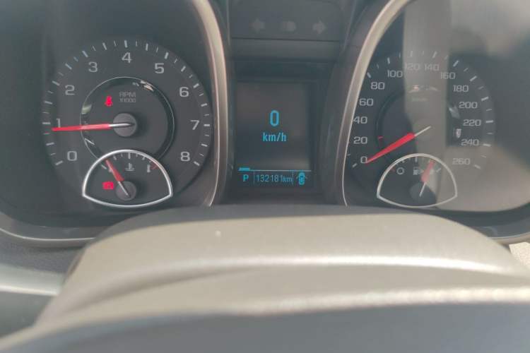 Used Chevrolet Malibu 2014 2.4L Automatic Luxury Edition Odometer Close Up