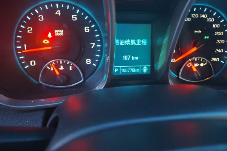Used Chevrolet Malibu 2014 2.0L Automatic Luxury Edition Odometer Close Up