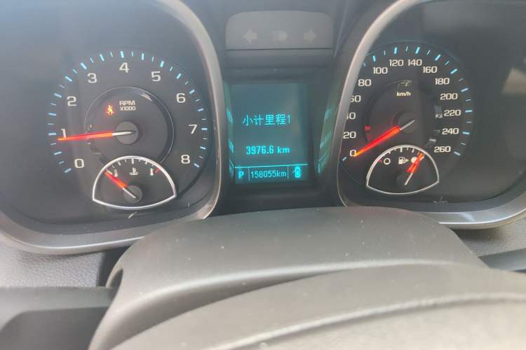Used Chevrolet Malibu 2014 2.0L Automatic Comfort Edition Odometer Close Up