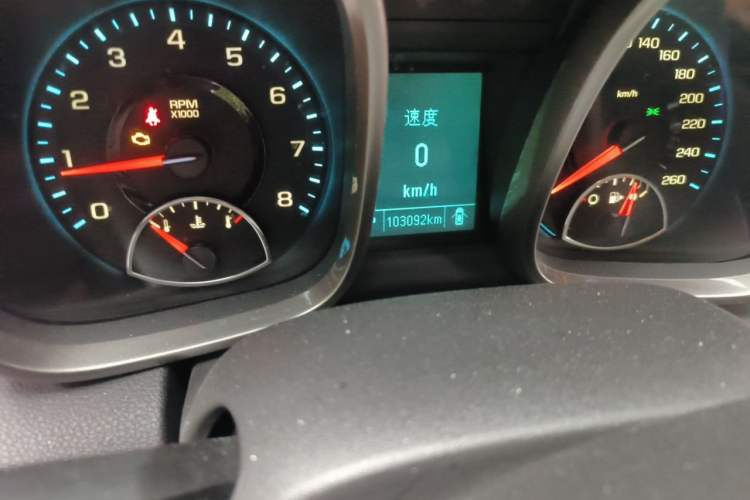 Used Chevrolet Malibu 2014 2.0L Automatic Luxury Edition Odometer Close Up